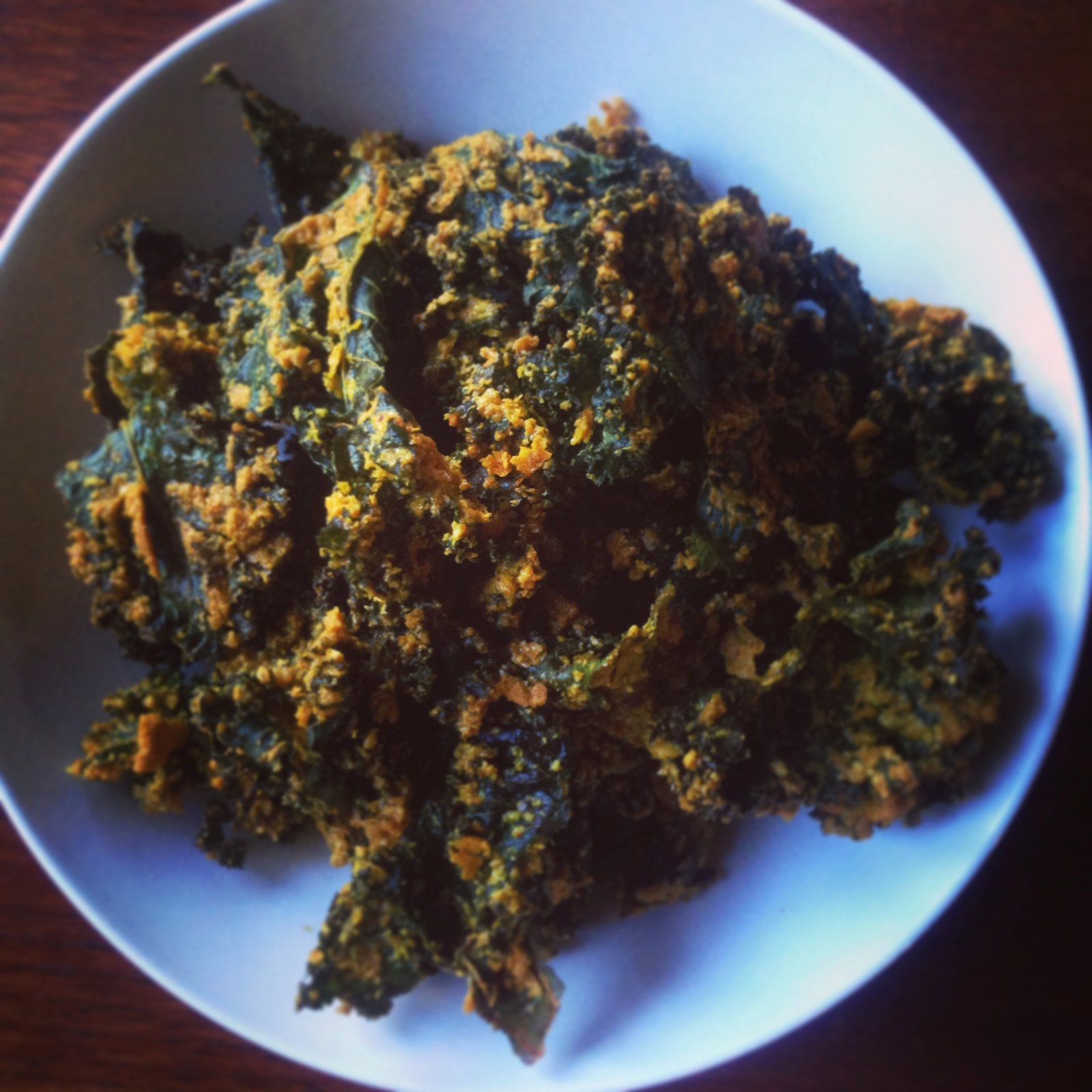 Cheezy Kale Chips